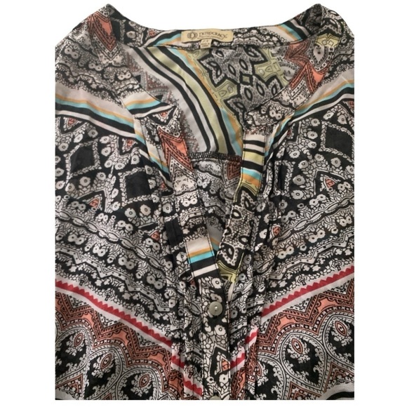 Democracy tunic top, size 1X, multicolored, deep VNeck, half-button slip on. - Picture 3 of 6
